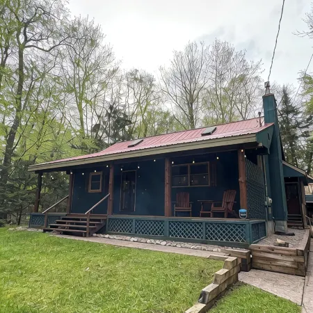 Charming ADK Retreat Walking Distance to Town and River