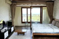 Jun House