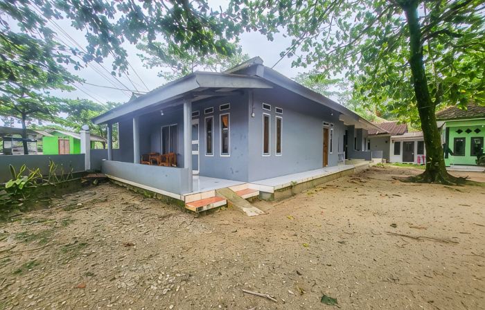 RedDoorz @ Pondok Diana Pantai Ujung Genteng 4