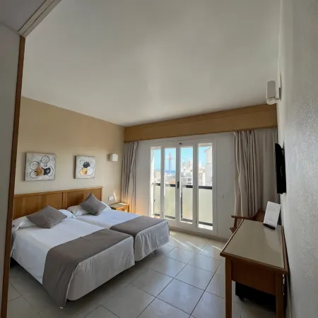 Hotel Albatros Отели в г. Сафор