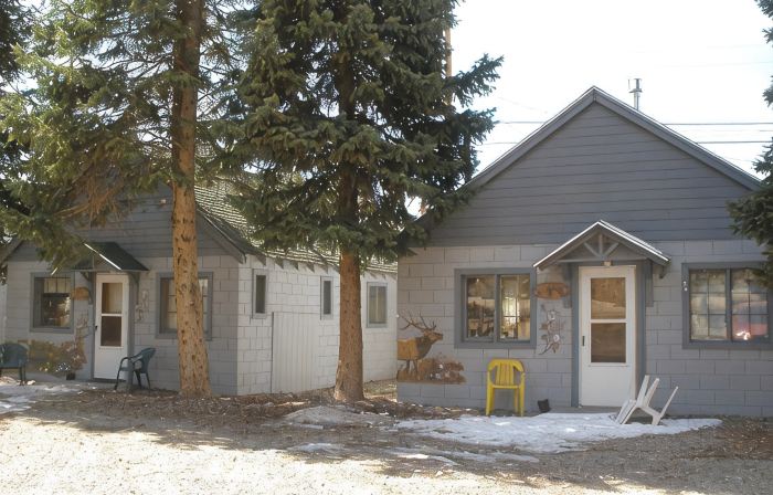 Lone Pine Cabins