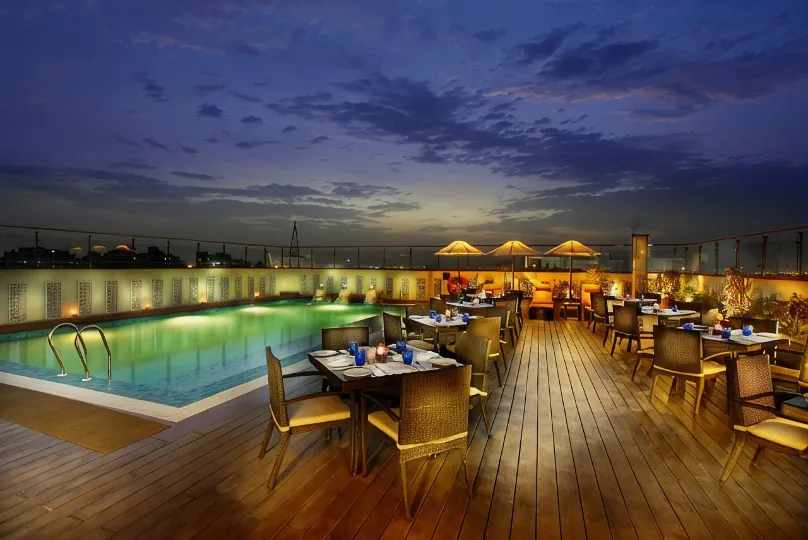 Mahagun Sarovar Portico Suites