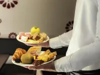 Ibis Massy - breakfast
