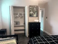 Chic newly remodeled  2bd 2bath apartment with AC, WiFi in vibrant Delray Beach