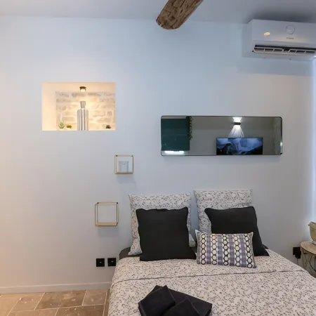 Appartement Rénové Vieille Ville Antibes