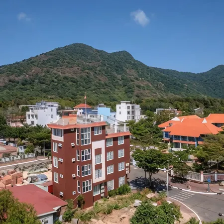 Kim Ngân Hotel Отели рядом с достопримечательностью «Пляж Датзок»