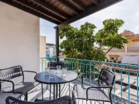 Alma Mediterranean Family Suite 2BR + Sofa-bed Hotele w: Oroklini