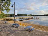 Luxury Barndo Retreat - Sleeps 18, Hot Tub, Lake & Sports Barn