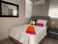 Aga House TU Casa EN PR  3 Cuartos, 2 Banos, Piscina, TV EN Cada Cuarto. - Private Pools