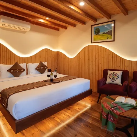 Samsara Luxury Cottages & Spa, Chail Hills