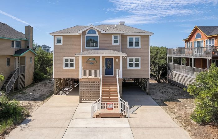 Spacious, Bright, & Airy Home - 100 steps to beach