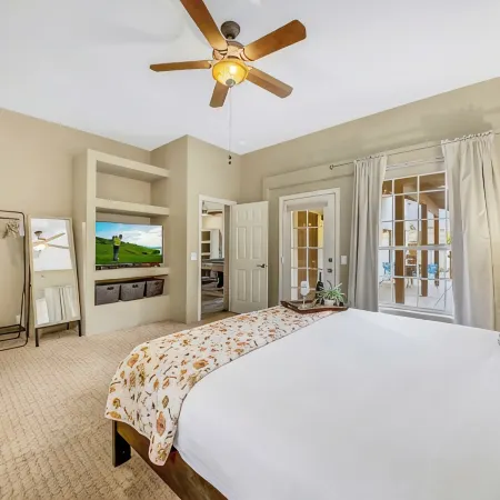 Hacienda: #224128 BR 3 Pool, Spa, Mountain Views!
