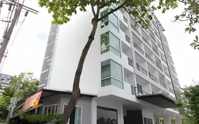 14 ลิฟวิ่ง โรงแรมใกล้ทุ่งครุ พลาซา