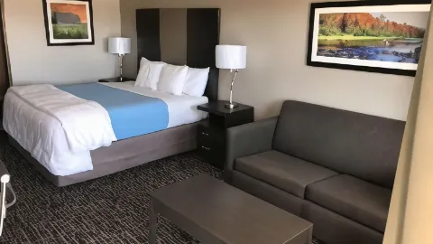 Days Inn by Wyndham Grove in Delaware County