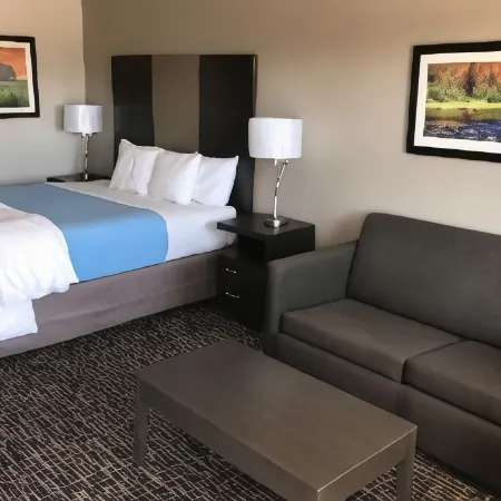 Days Inn by Wyndham Grove