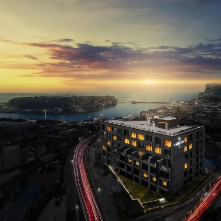 Hotel Fine Jeju Отели рядом с достопримечательностью «Библиотека «Саммэбон»»