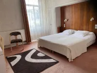 Hôtel de Paris - Restaurant Châtel-Guyon - parking