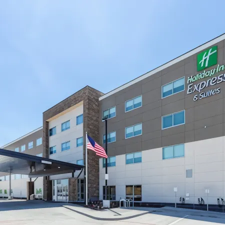 Holiday Inn Express & Suites SPRINGFIELD NORTH by IHG