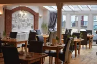 Gower Hotel - breakfast