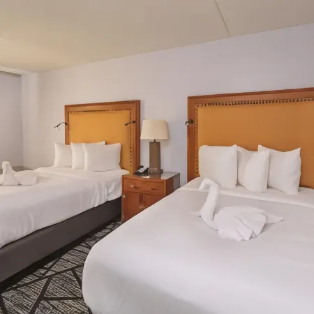 Home Inn Woods Hotel