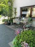 The perfect time-out surrounded by greenery on an idyllic farmstead