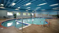 Best Western Plus Kamloops Hotel - Kolam Renang