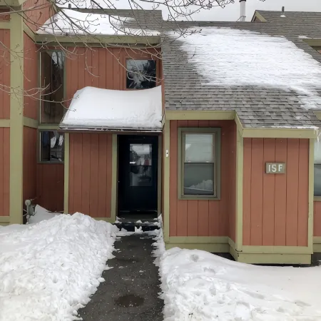 Walk Everywhere from This Spacious 3 Br Family & Pet Friendly Condo