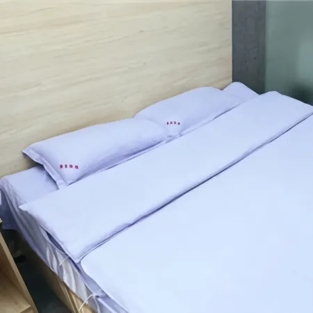 Baicheng Aige Fashion Hotel