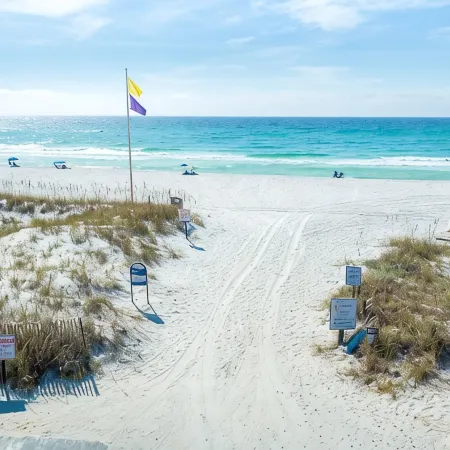 Private Pool, Amazing Decor, Elevator, 4 Min Walk to Sand! Beachside of 30A