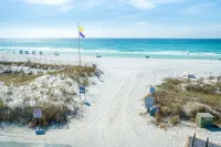 Private Pool, Amazing Decor, Elevator, 4 Min Walk to Sand! Beachside of 30A - Luxus