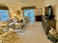 Perfect Location 2/2 Villa in Creekside Landing walking distance to Lake Sumter - 4 estrellas