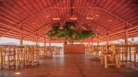 Leo Wooden Resort