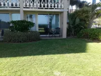 ISLANDER AT THE BEACH OCEAN FRONT CONDO # 145 - 2つ星