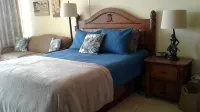 ISLANDER AT THE BEACH OCEAN FRONT CONDO # 145 - 2つ星