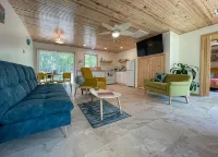 Cottage 1&2/Roaring River/TRL/EurekaSprings/Wi-Fi - 2-Star