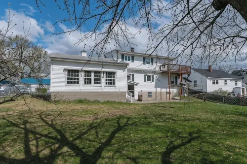 Garage, Fully Fenced Yard, Sleep 8, Walk to Downtown - Wifi