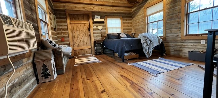 Little Dreamer log cabin Hotels in Delaware County