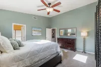 Elegant desert getaway. 4 bedroom 2.5 bath. Sleeps 8. Heated pool. Outdoor BBQ.