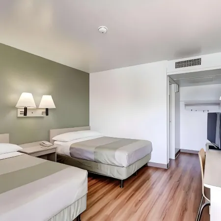 Econo Lodge Midvale