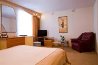 Geolog Mini-Hotel - Bãi đậu xe