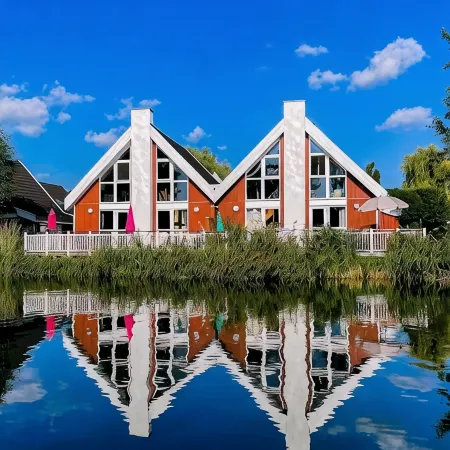 Vacation home with water terrace incl. additional costs - with sauna and fireplace