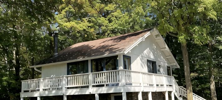 New!  Cozy Lakefront Cabin on Red Cedar Lake in Birchwood, WI Hoteles en Condado de Barron