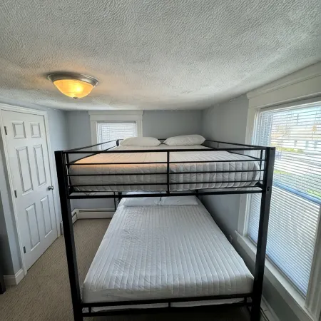 Little Rhody Hotels in Pawtucket