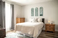 3Br/2BA in the Heart of Downtown Ocean Springs! Ms Annie's Coastal Hideaway - 4-Sterne