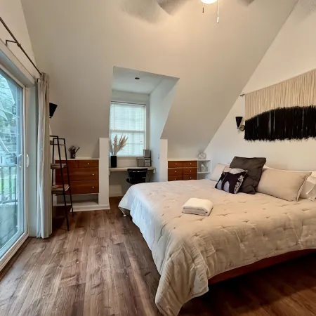 Storybook House in Prime Catskills Location 5 Min to Town/10 Min to Hudson River