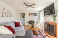 1 Bedroom Home with Home Office - Homestays