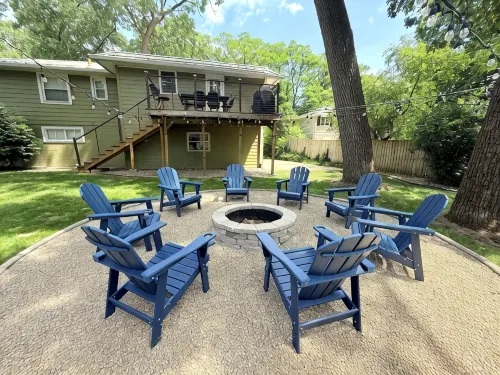 Walk to ND - 3 Living Rooms - 5Br 3 Baths - Sleeps 16 - Top 1% Rated - 4-Star