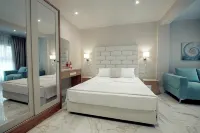 La Mer Apartments - 4-Star