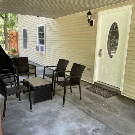 Luxurious, private, contemporary 1BR apartment in Ithaca NY!