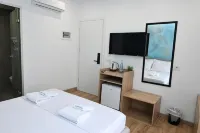 Emar Beachfront Hotel Ksamil - Strand